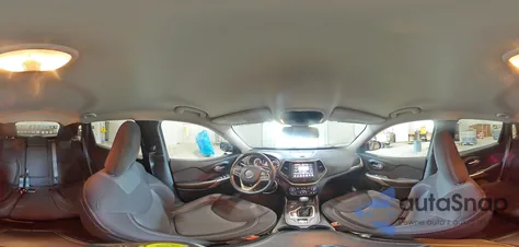 2017 Jeep Cherokee Latitude z USA, uszkodzony, nr VIN 1C4PJMCS6HW589340